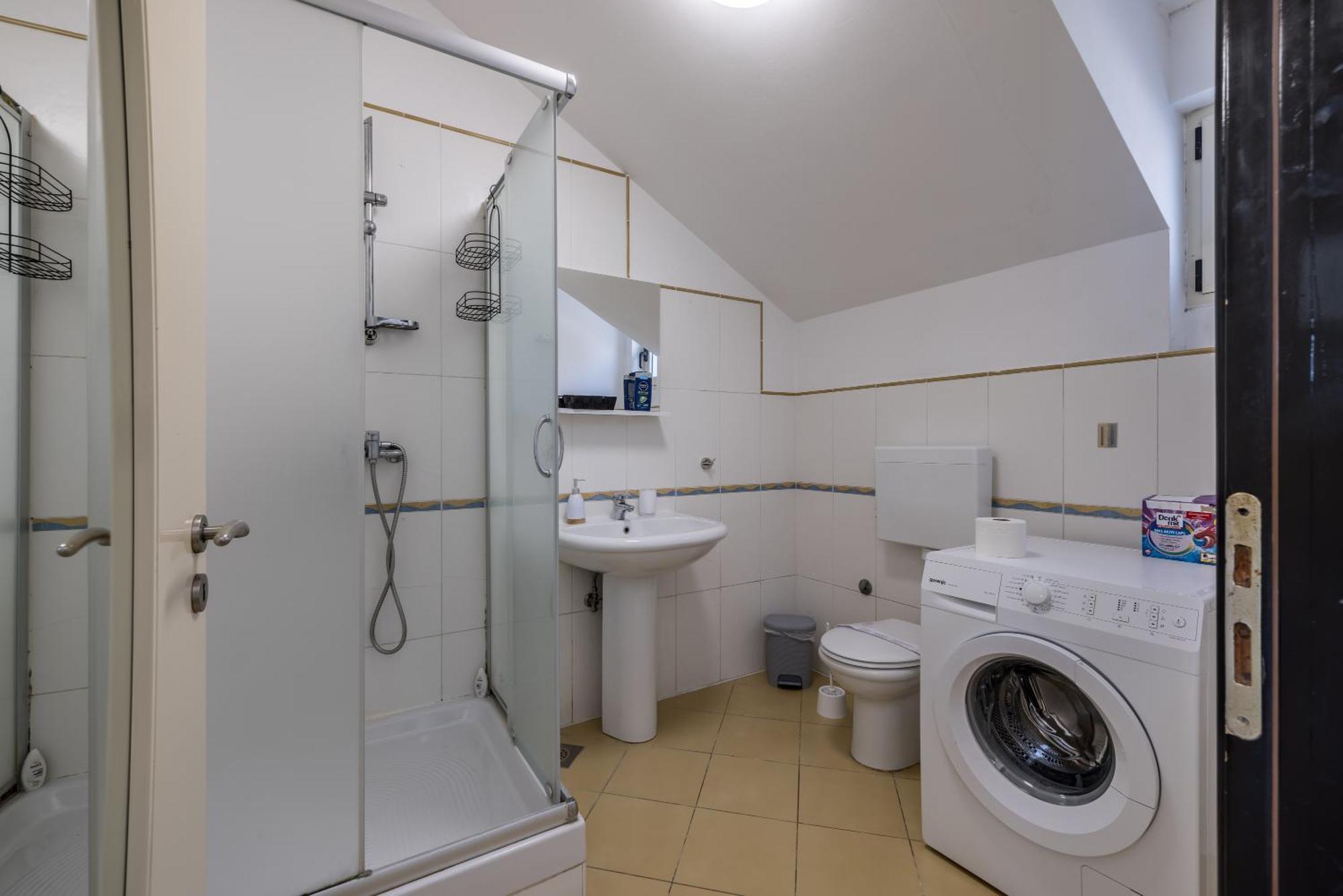 Urban Utopia Penthouse With Private Parking สปลิท ภายนอก รูปภาพ
