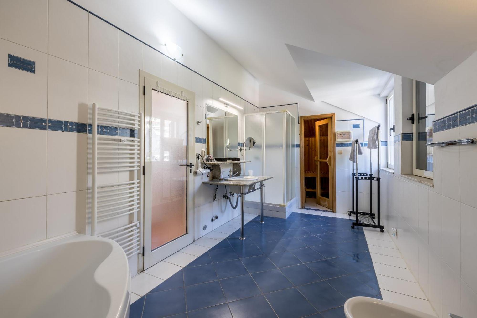 Urban Utopia Penthouse With Private Parking สปลิท ภายนอก รูปภาพ