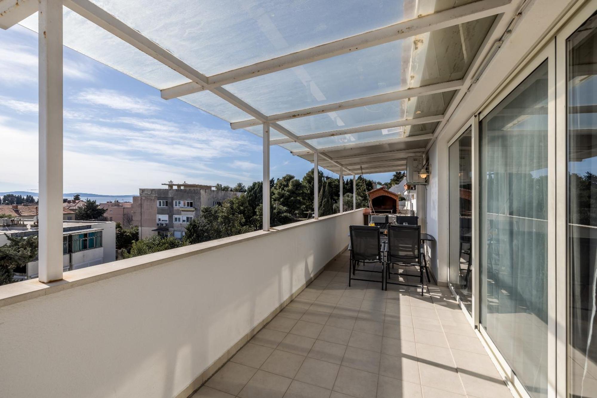 Urban Utopia Penthouse With Private Parking สปลิท ภายนอก รูปภาพ