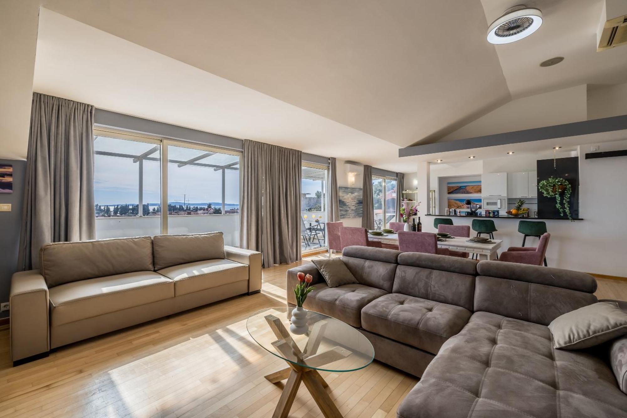 Urban Utopia Penthouse With Private Parking สปลิท ภายนอก รูปภาพ