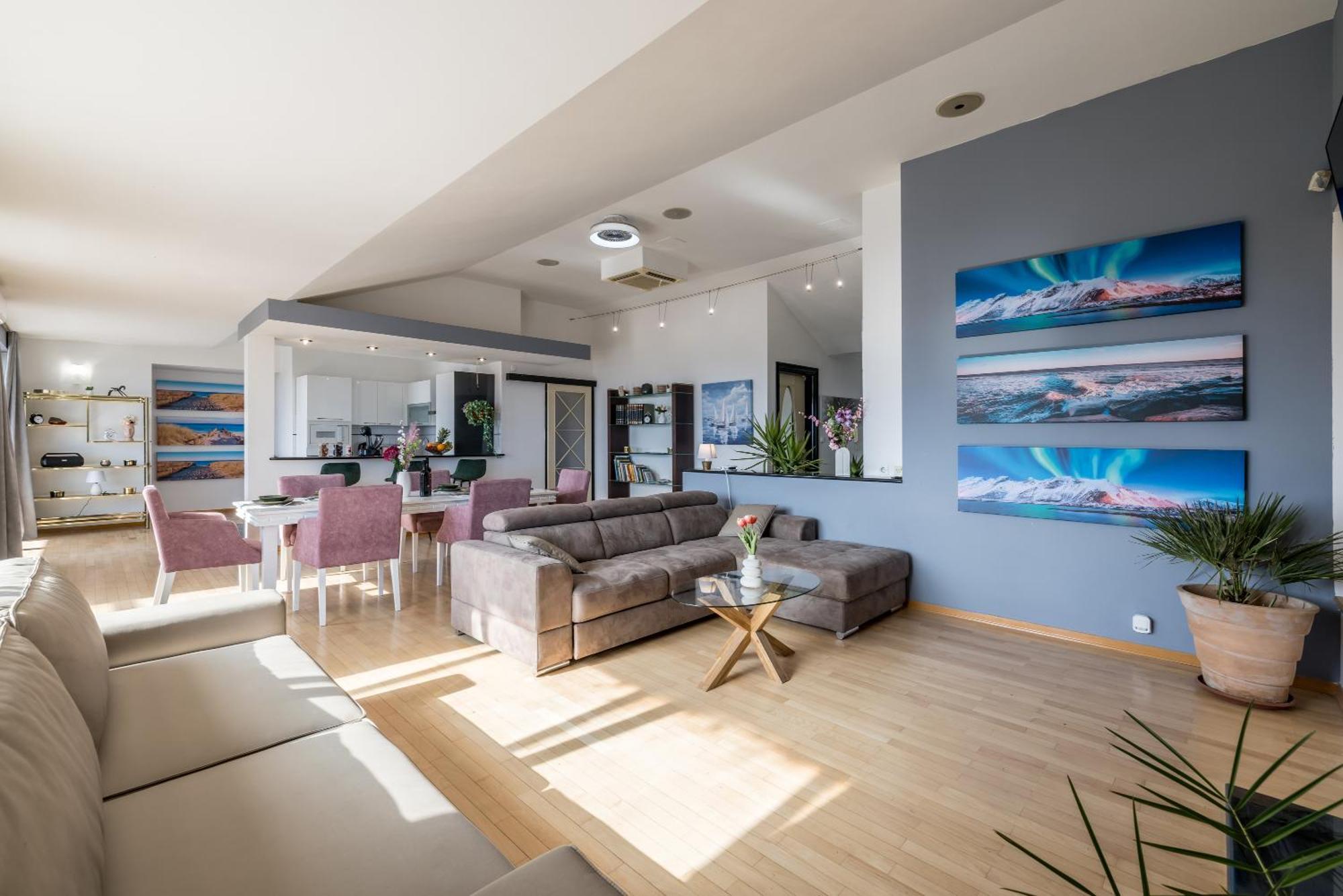 Urban Utopia Penthouse With Private Parking สปลิท ภายนอก รูปภาพ