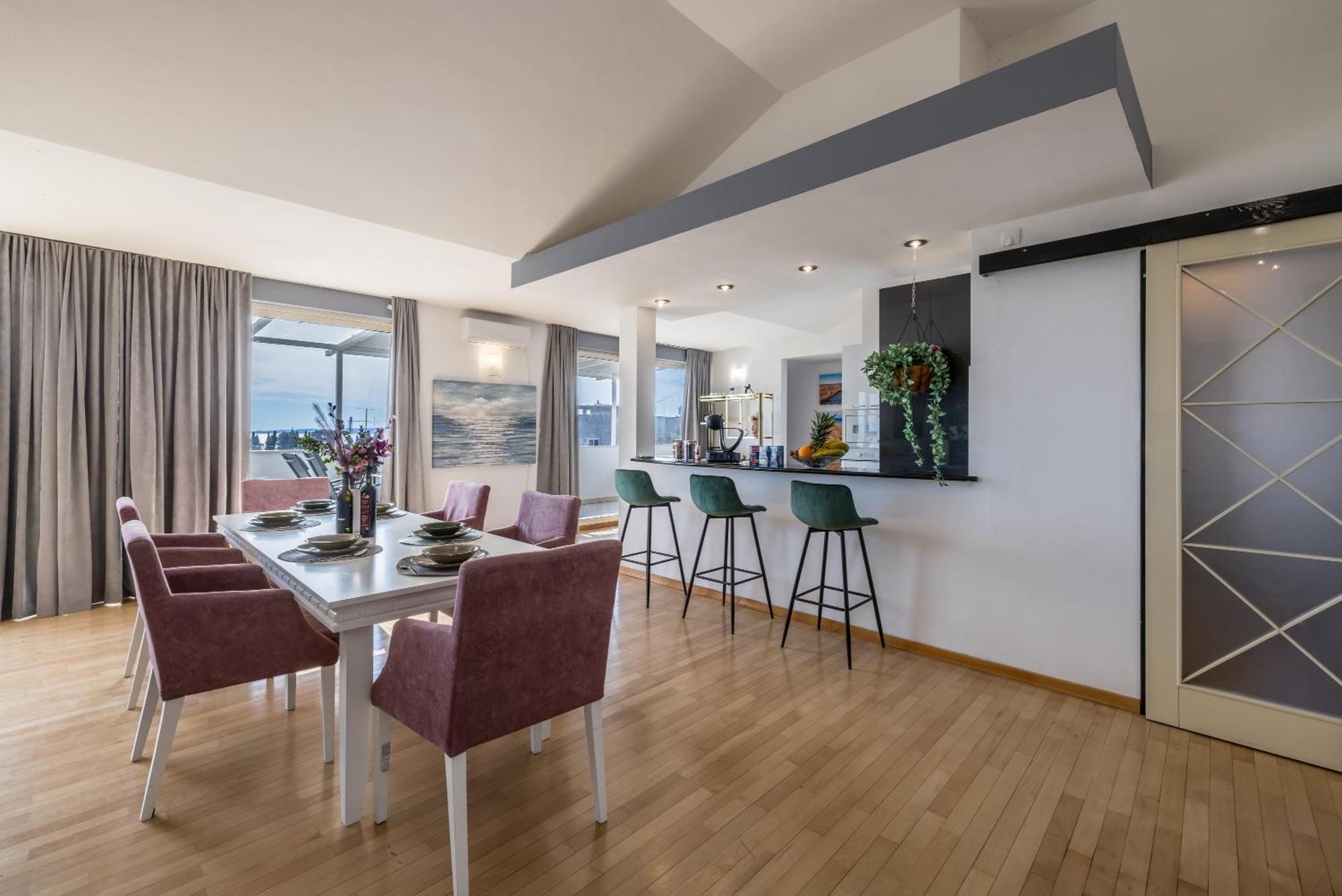 Urban Utopia Penthouse With Private Parking สปลิท ภายนอก รูปภาพ
