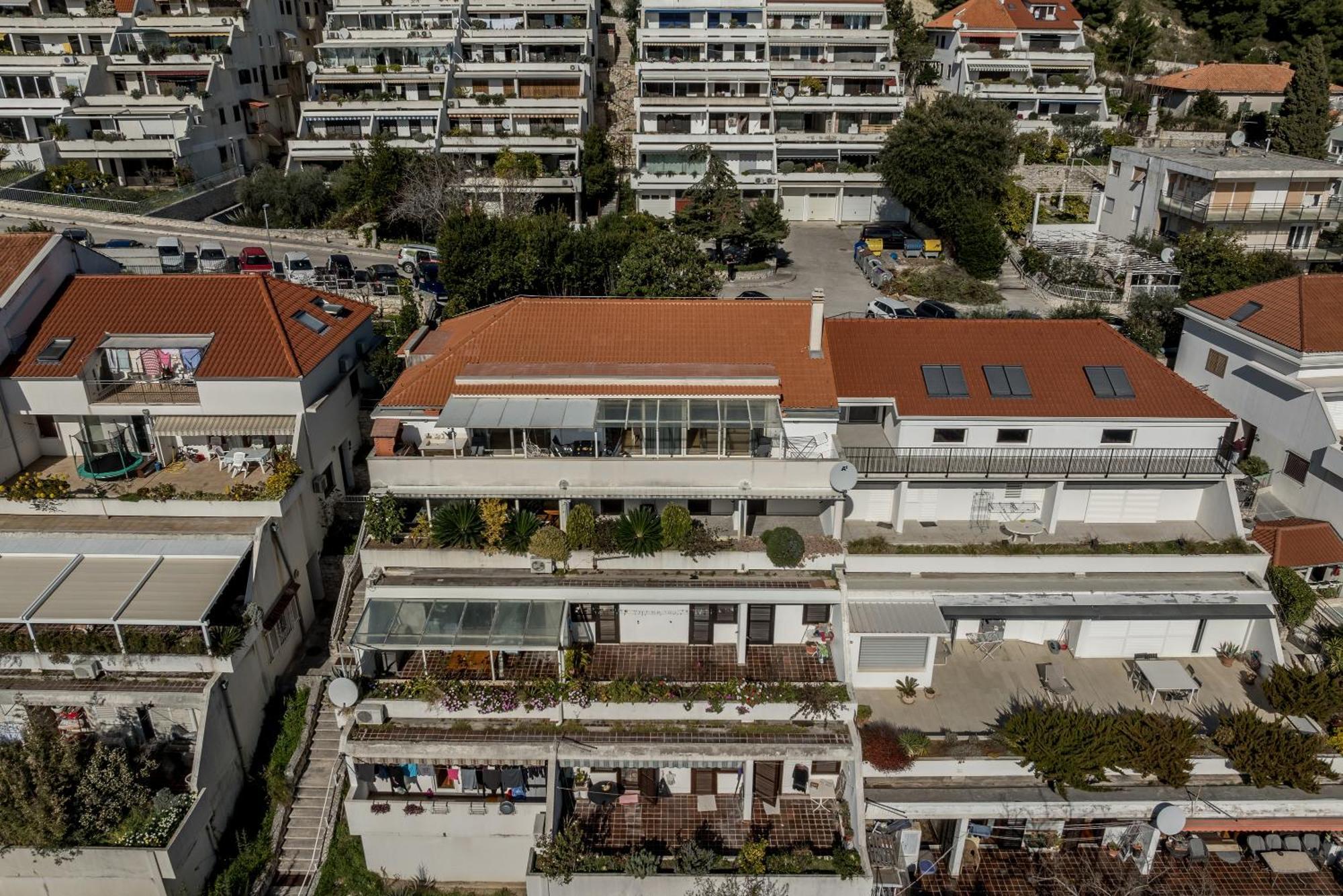 Urban Utopia Penthouse With Private Parking สปลิท ภายนอก รูปภาพ